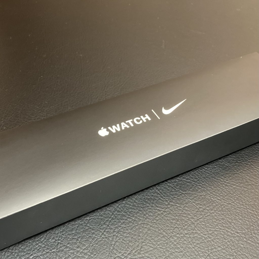 Apple Watch Nike SE 40㎜ GPSモデル MYYD2J/A