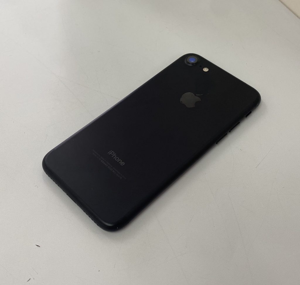 docomo/SIMロック解除済 iPhone7 32GB ブラック MNCE2J/A