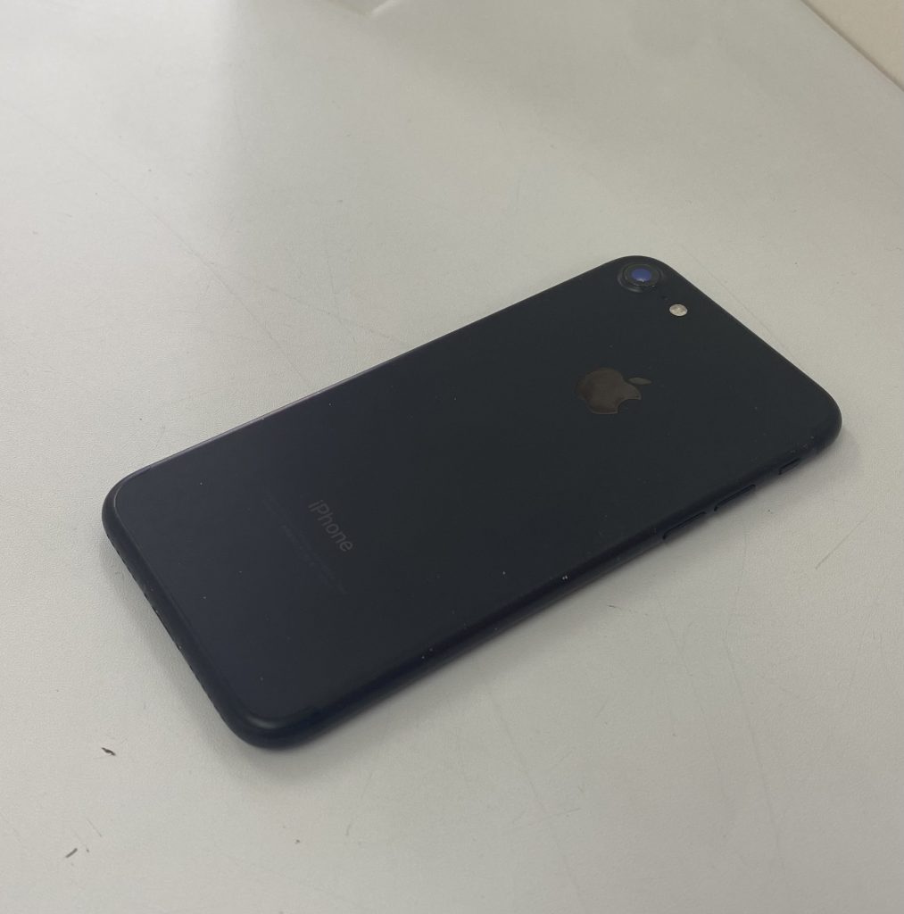 国内版SIMフリー iPhone7 256GB ブラック NNCQ2J/A