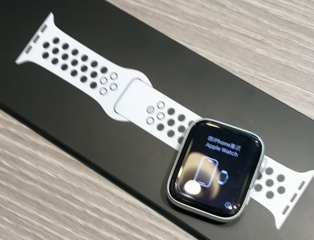 Apple Watch Nike SE GPS+Cellularモデル 44mm MG083J/A