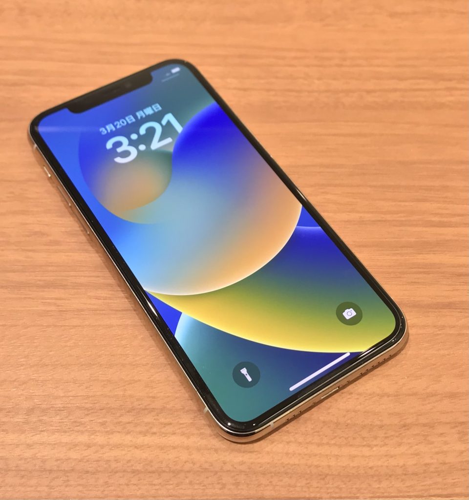 docomo/SIMロック解除済 iPhone11Pro 256GB シルバー MWC82J/A