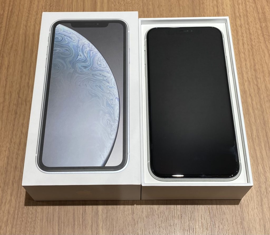 SIMロック解除(au) iPhoneXR 64GB ホワイト MT032J/A 買取実績