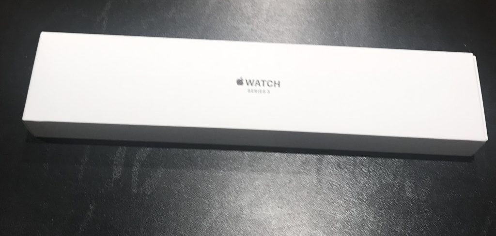 Apple Watch Series3 GPSモデル 42mm スポーツバンド MTF32J/A