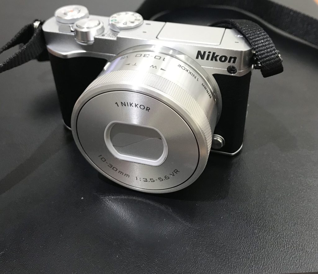 ニコン Nikon 1 J5 ダブルレンズキット シルバー