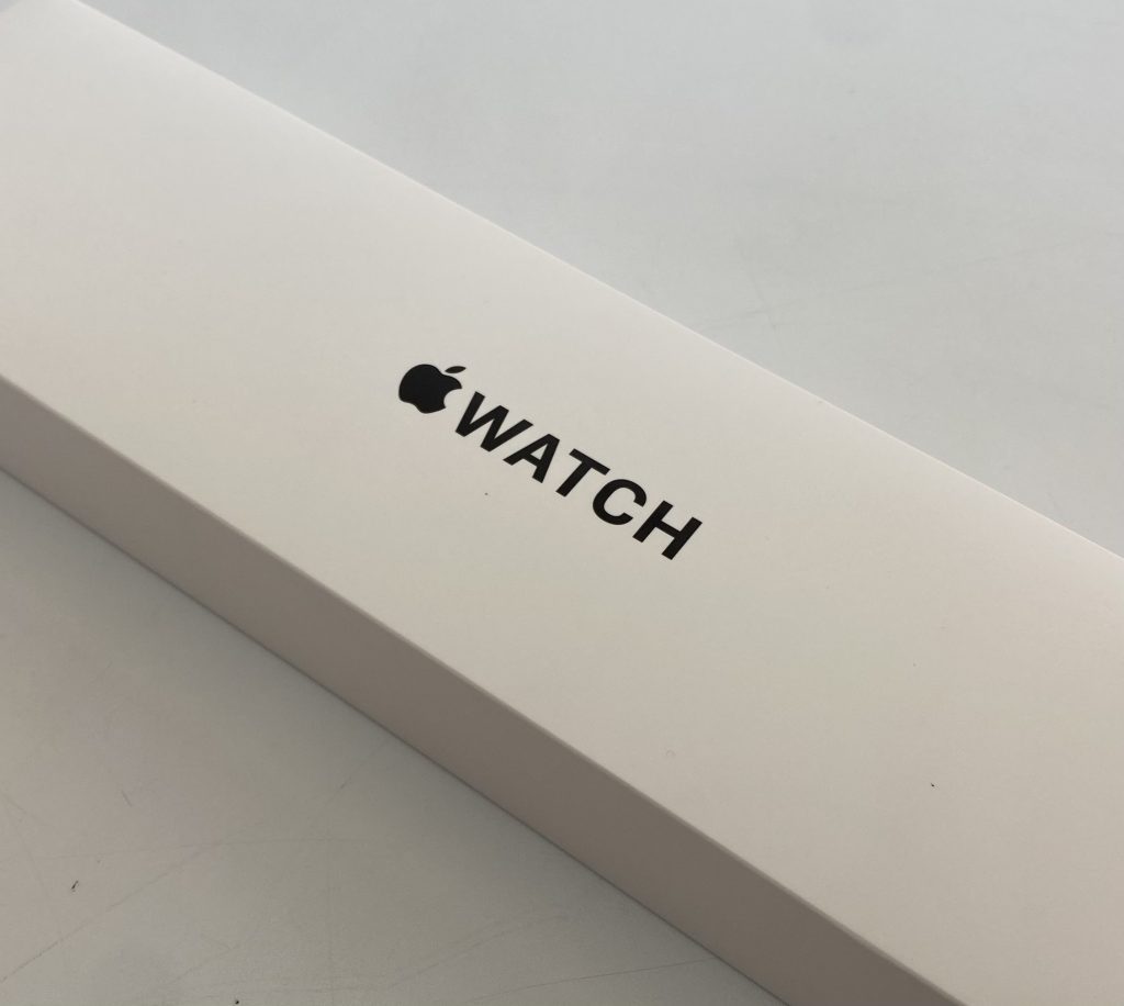 Apple Watch SE 第2世代 GPSモデル 44mm MNLD3J/A