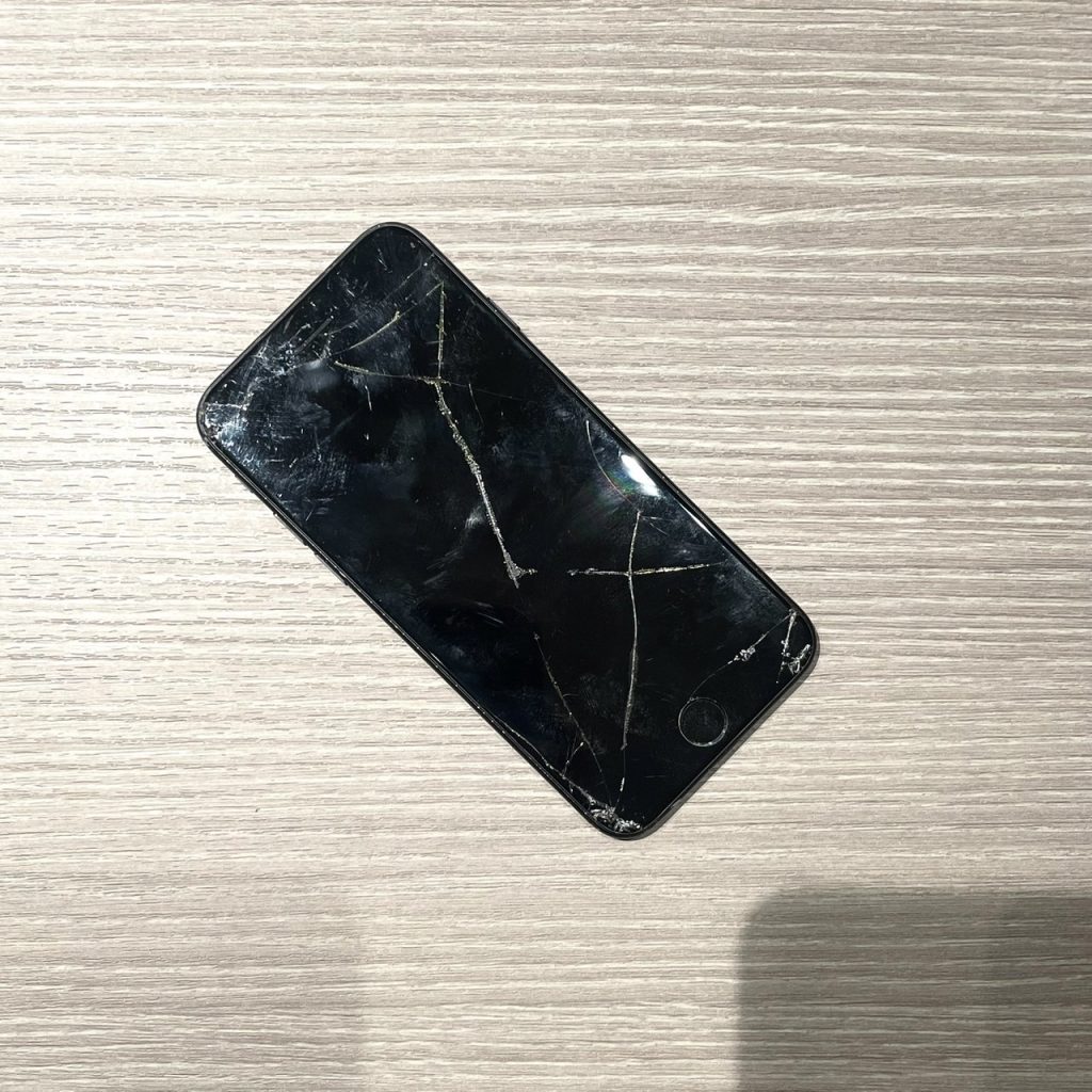 SIMロック解除(au) iPhone7 32GB ブラック MNCE2J/A