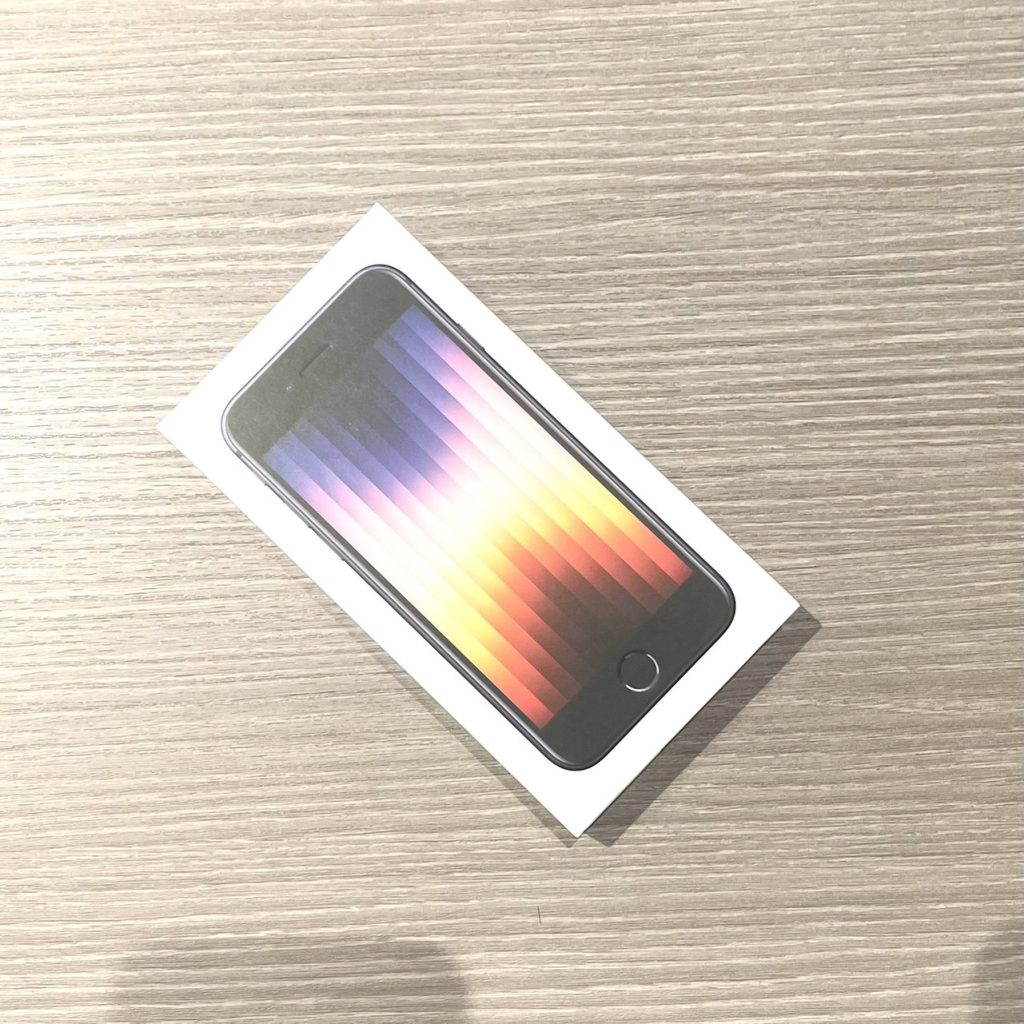 SIMロック解除(au) iPhoneSE3 64GB ミッドナイト MMYC3J/A
