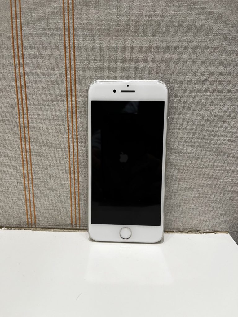 SIMロック解除(Softbank) iPhone8 64GB シルバー MQ792J/A