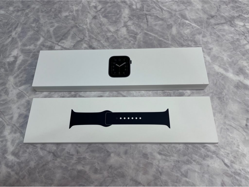 Apple Watch SE GPSモデル 40mm MYDP2J/A