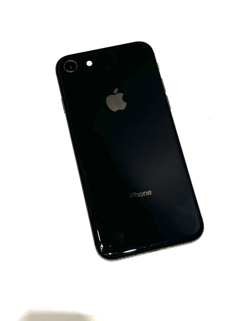 au/SIMロック解除済 iPhone8 64GB スペースグレイ MQ782J/A