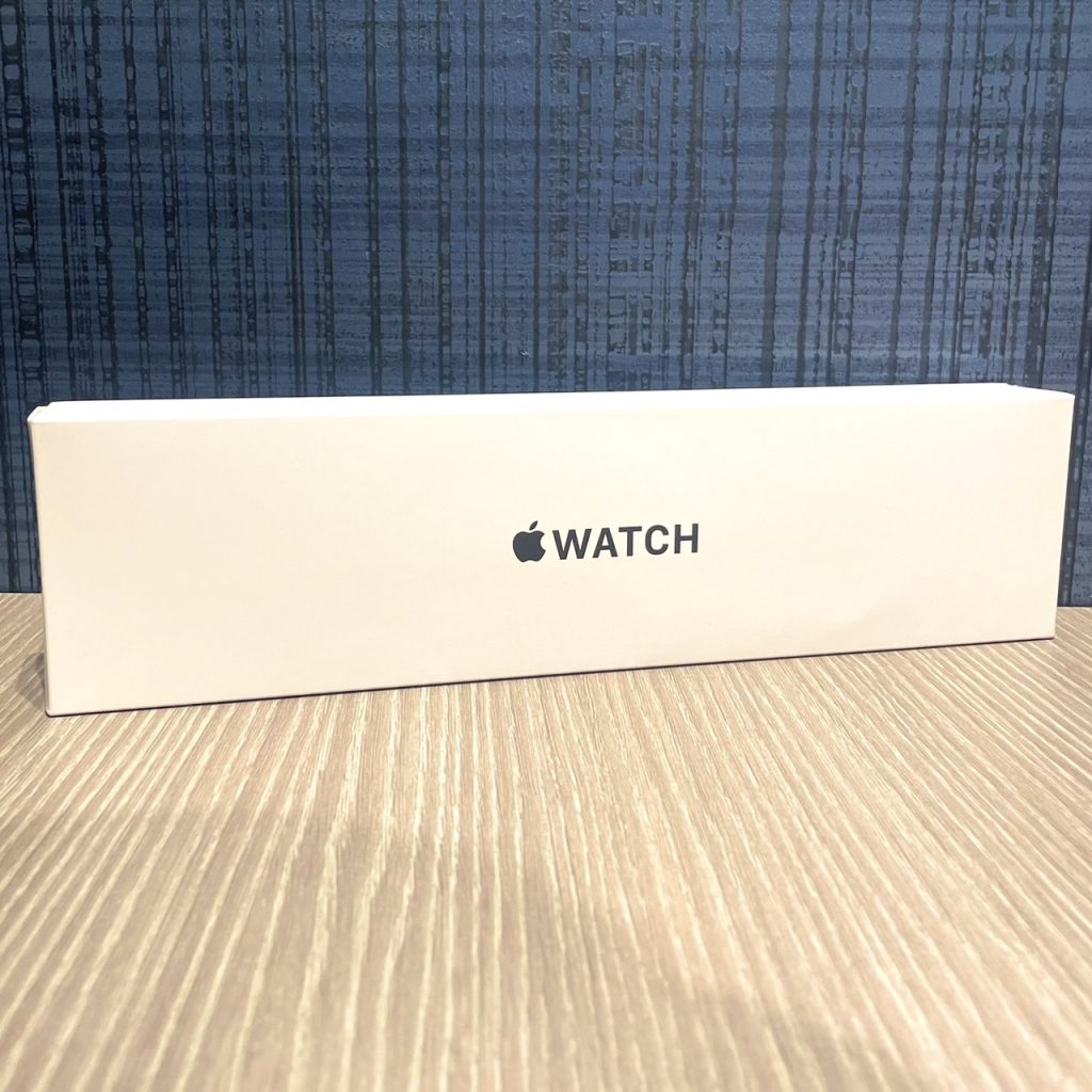 Apple Watch SE2 40mm GPS スターライトアルミニウムケース/スターライトスポーツバンド MNJP3J/A