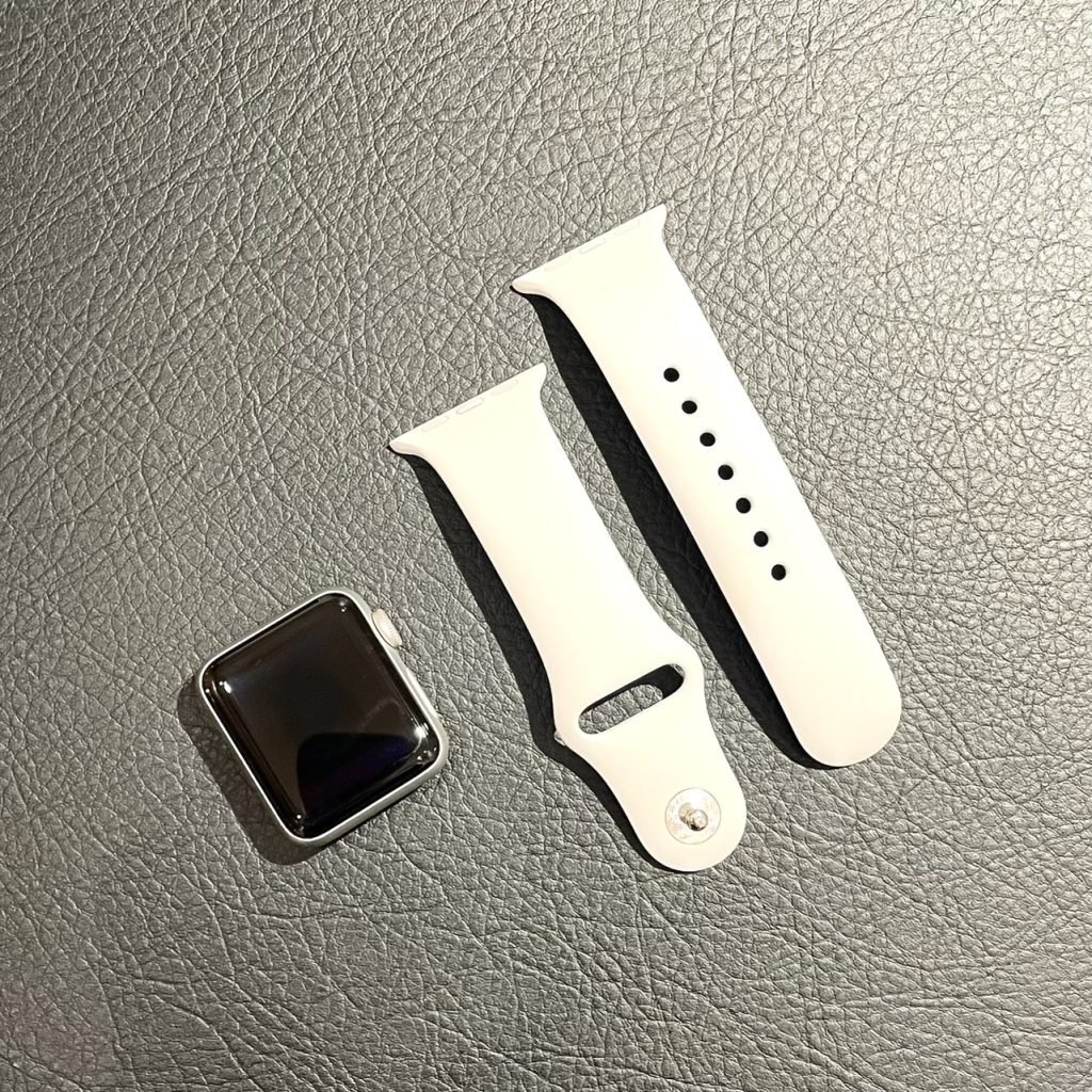 Apple Apple Watch Series3 38mm GPS シルバーアルミニウム/ホワイトスポーツバンド MTEY2J/A