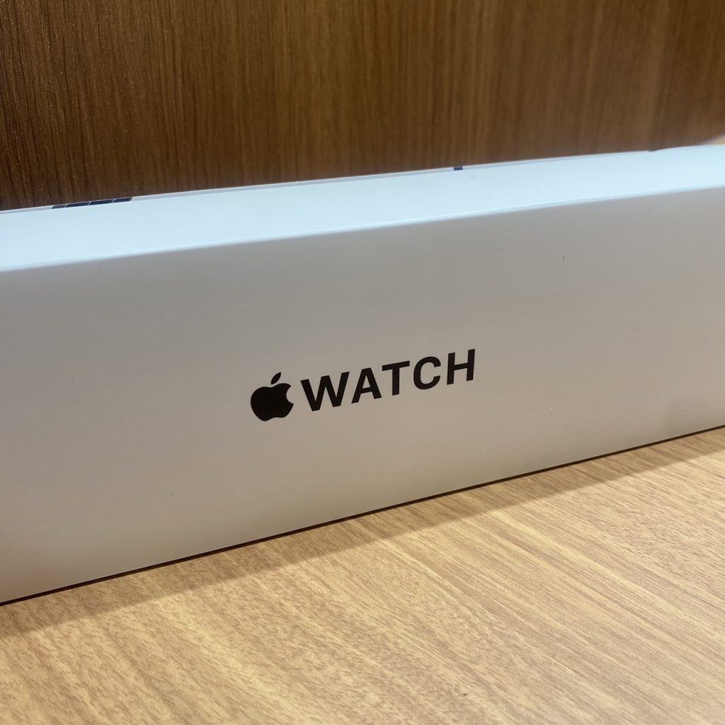 Apple Watch SE 第2世代 44mm GPSモデル MNLC3J/A