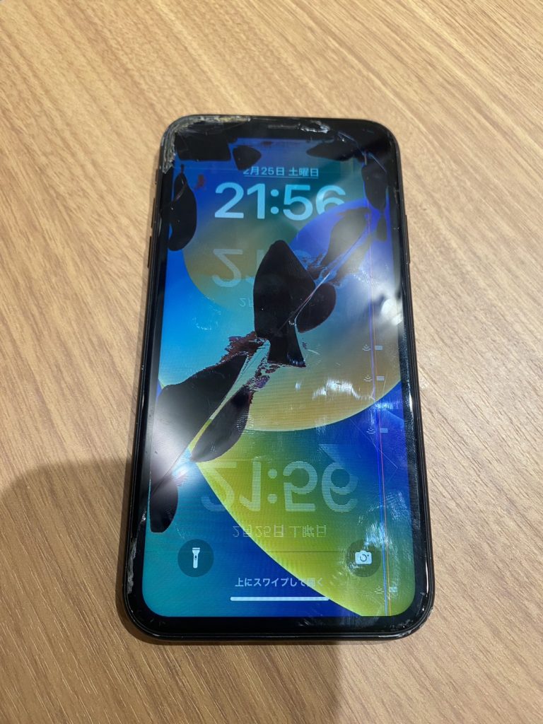 docomo/SIMロック解除済み iPhoneXR 128GB ブラック MT0G2J/A