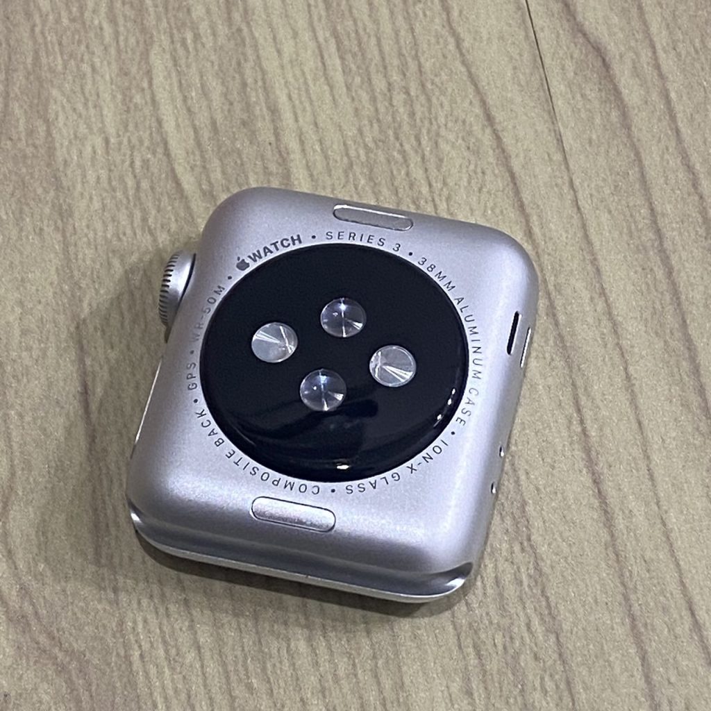 Apple Watch Series3 38mm GPS シルバー ホワイトスポーツバンド MTEY2J/A