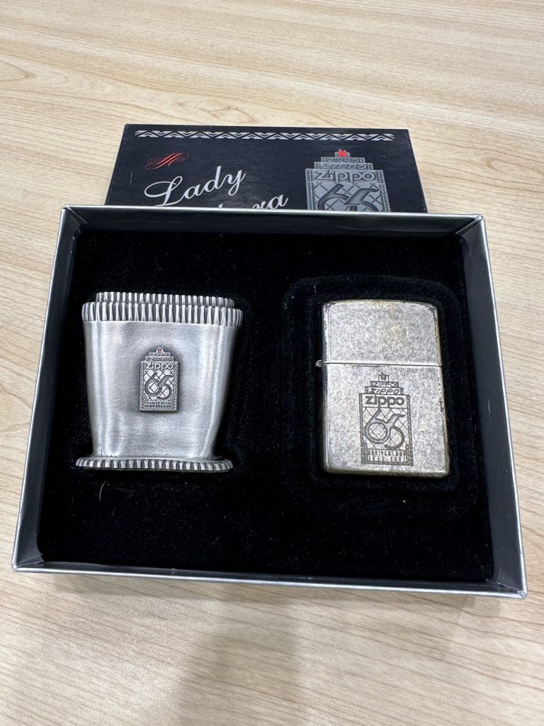 品 ZIPPO ジッポ ジッポー 65周年記念 65 ANNIVERSARY 1932-1997 LIMITED EDITION  COLLECTIBLE(Zippo)｜売買されたオークション情報、yahooの商品情報をアーカイブ公開 - オークファン ライター