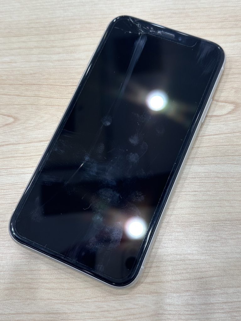 SIMロック解除(Softbank) iPhoneXR 128GB ホワイト MT0J2J/A