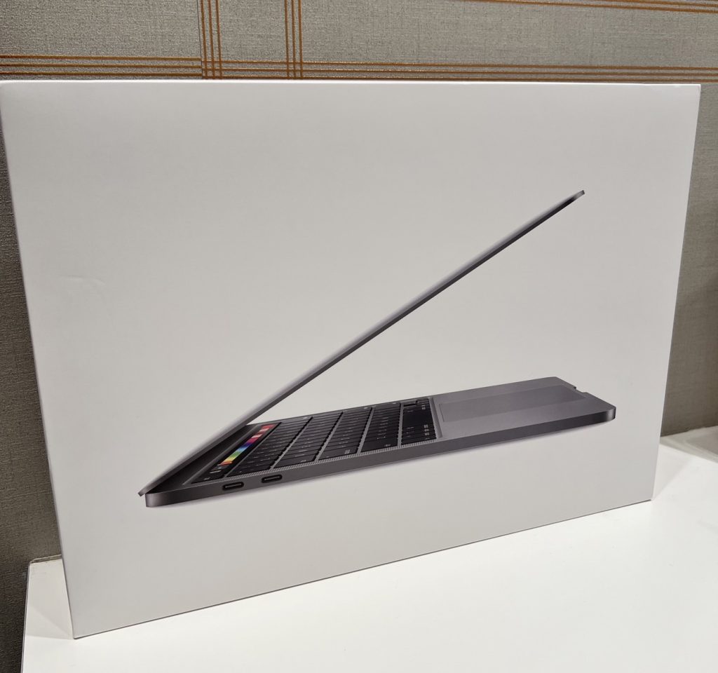 MacBook Pro 13インチ 2020年モデル 16GB/512GB スペースグレイ MWP42J/A