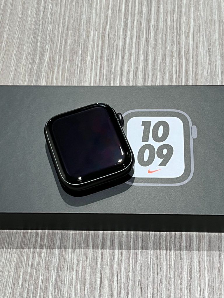 Apple Watch Nike SE GPSモデル 44mm MKQ83J/A