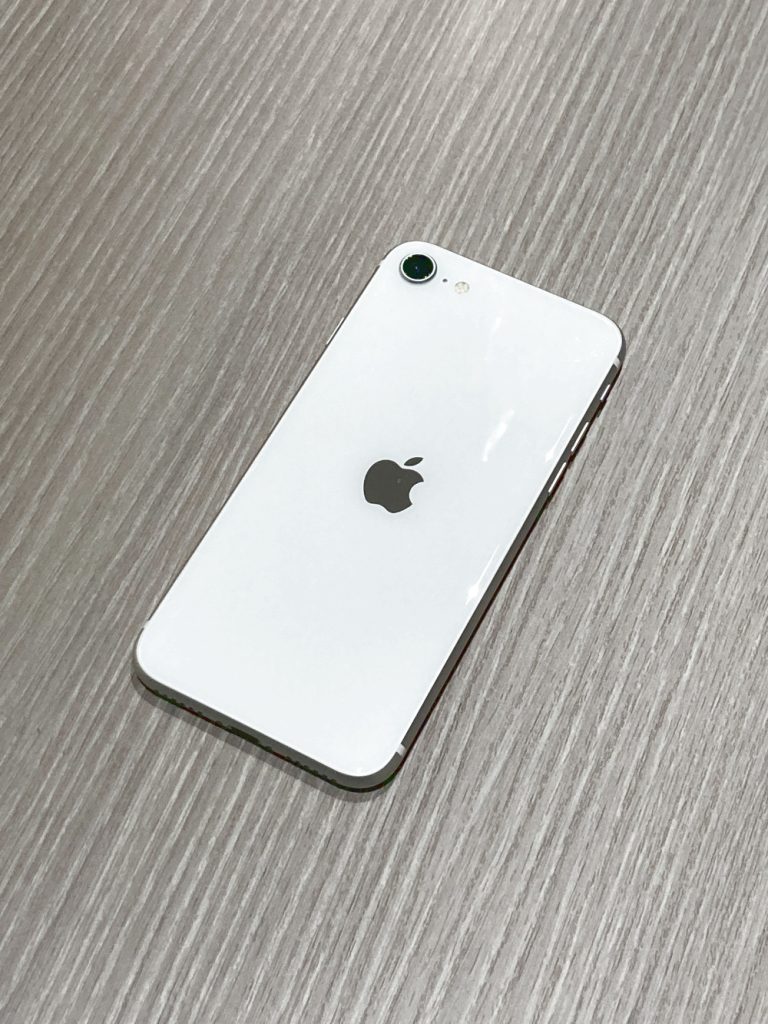 au/SIMロック解除 iPhoneSE2 64GB ホワイト MHGQ3J/A