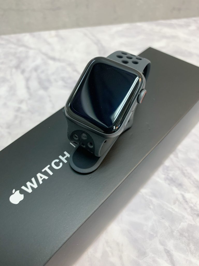 Apple Watch Nike+Series4 GPS+Cellularモデル 40mm MTXG2J/A