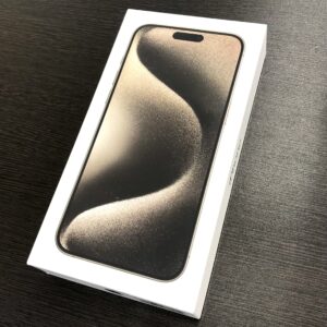 SIMロック解除(Softbank) iPhone15 Pro Max 256GB ナチュラルチタニウム MU6R3J/A