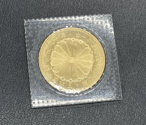 天皇陛下御在位60年記念 10万円金貨 20g