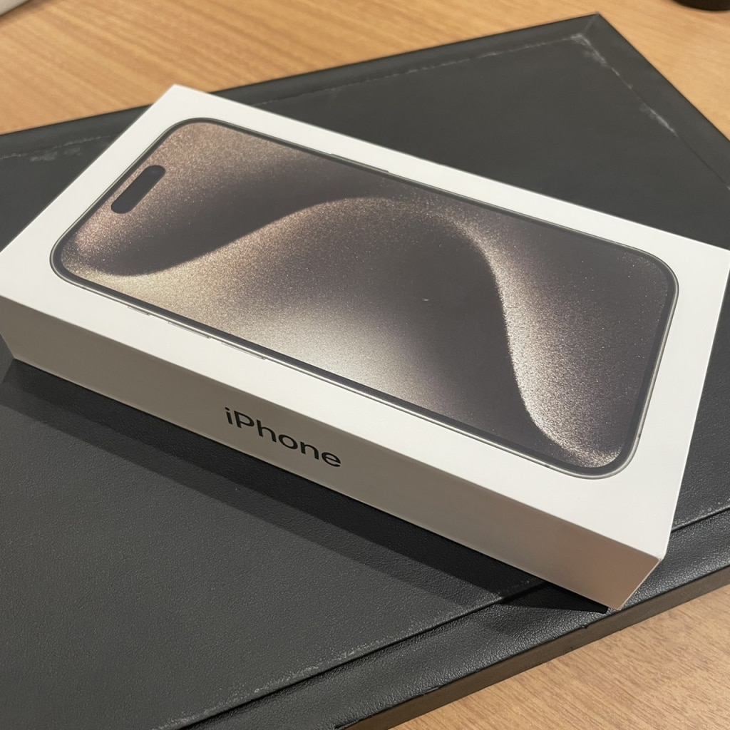 国内版SIMフリー iPhone15Pro 256GB ナチュラルチタニウム MTUF3J/A