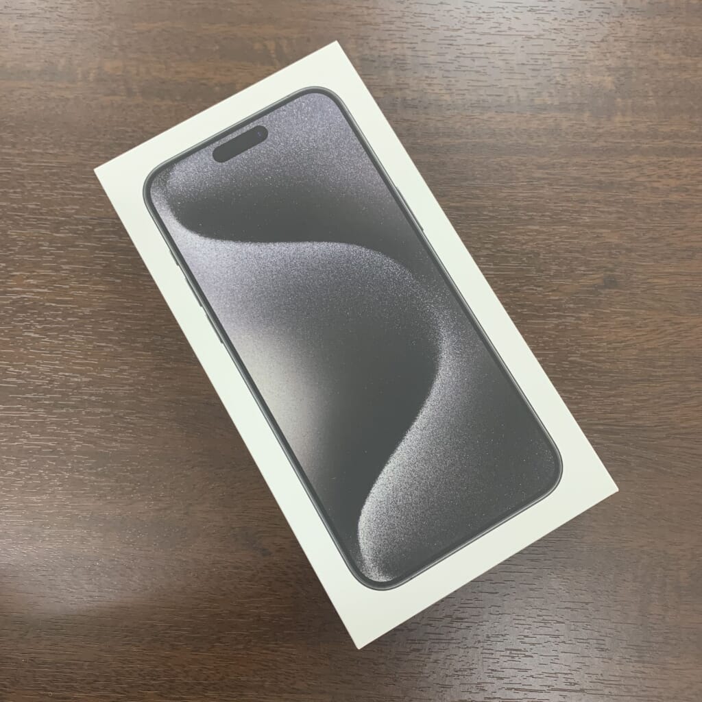 国内版SIMフリー iPhone15ProMax 1TB ブラックチタニウム MU6Y3JA