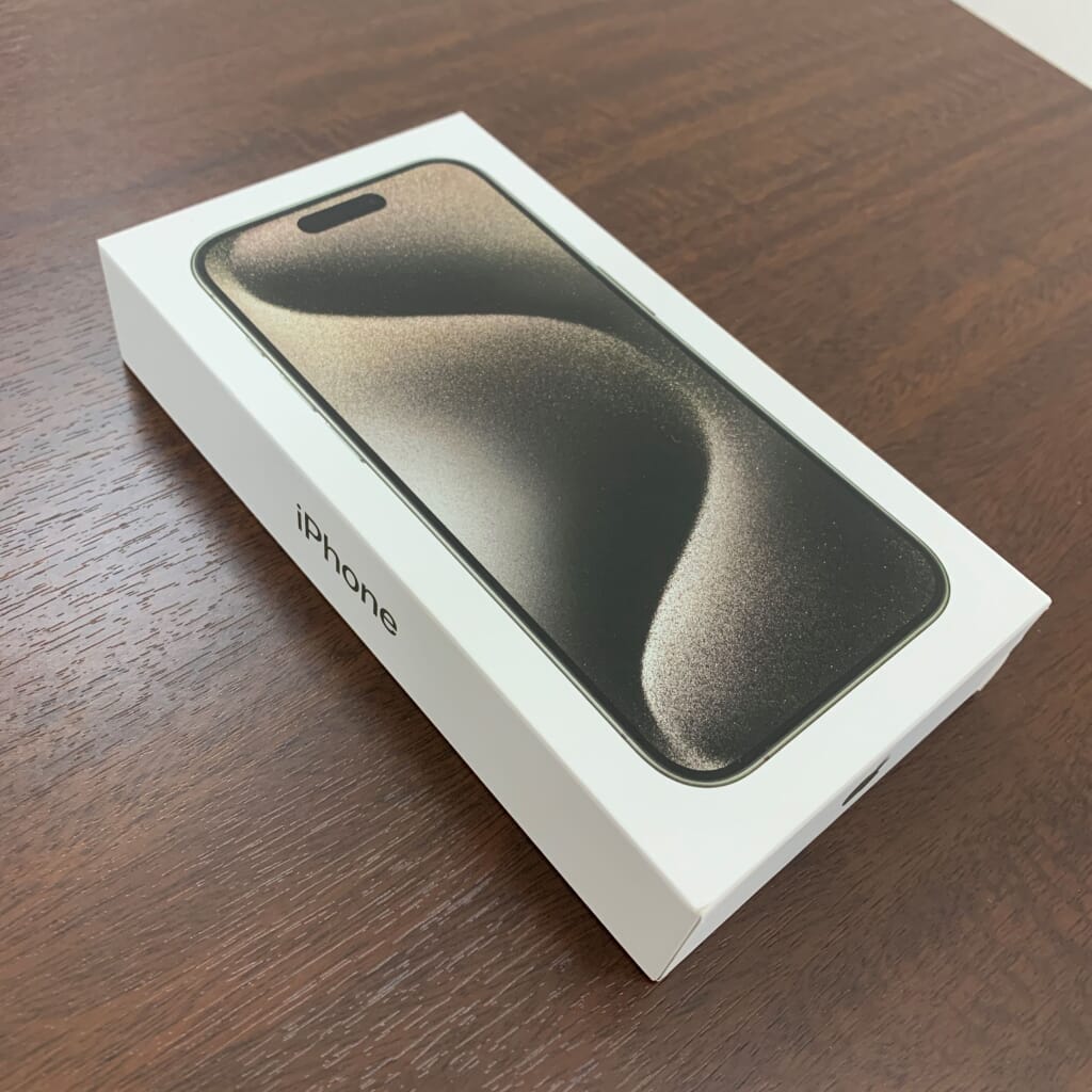 iPhone15Pro 256GB ナチュラルチタニウム MTUF3JA