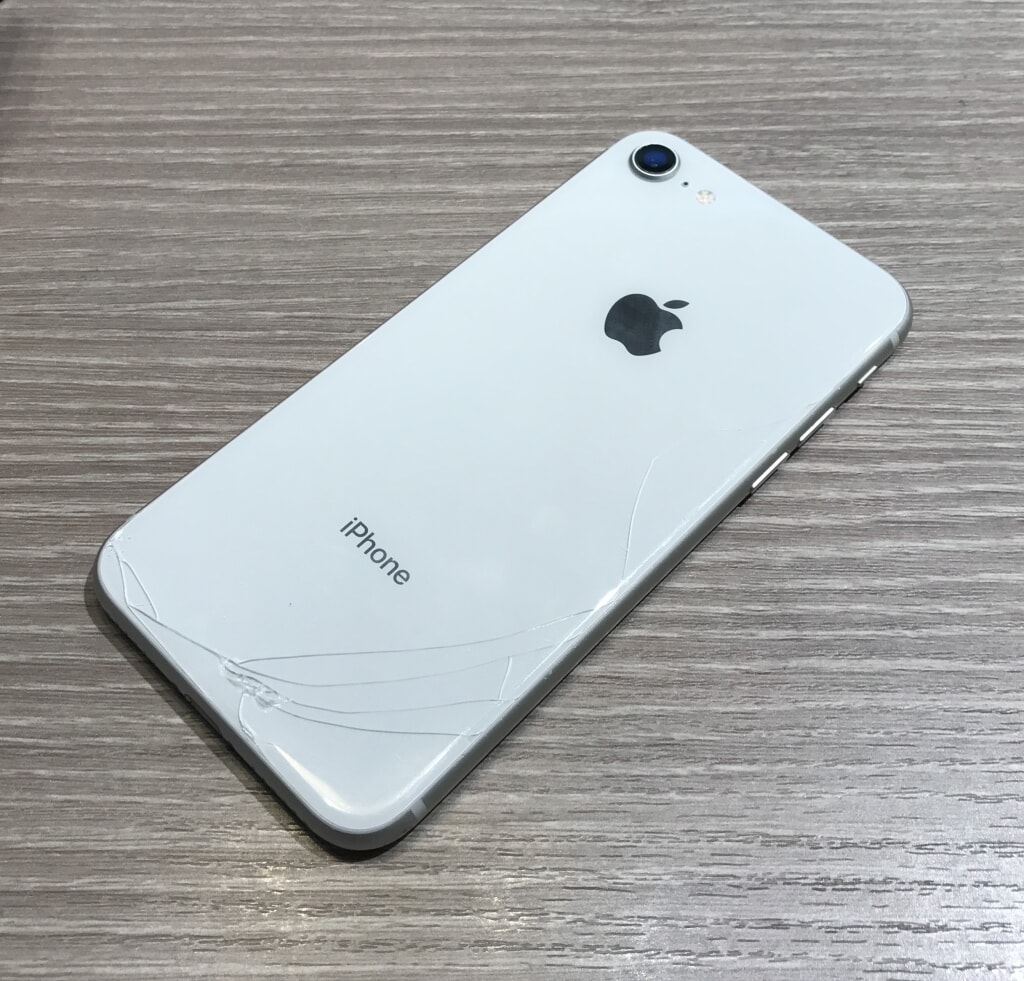 SIMロック解除済み(au) iPhone8 64GB シルバー MQ792J/A