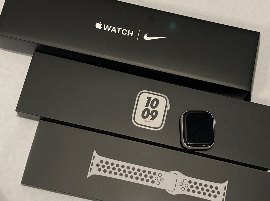 Apple Watch series7 Nike+ 45㎜ GPSモデル MKNA3J/A