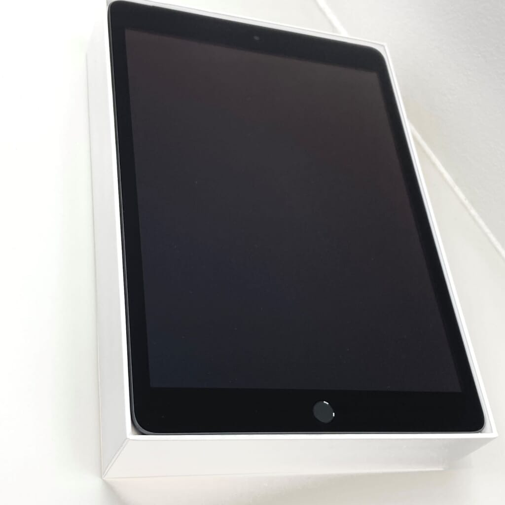 国内版SIMフリー iPad 第9世代 Wi-Fi+Cellular 64GB MK473J/A