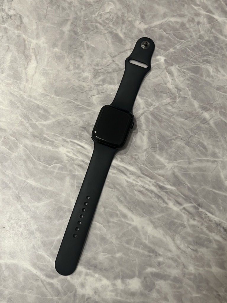 Apple Watch SE GPSモデル 44mmミッドナイトアルミニウムケース MNK03J/A