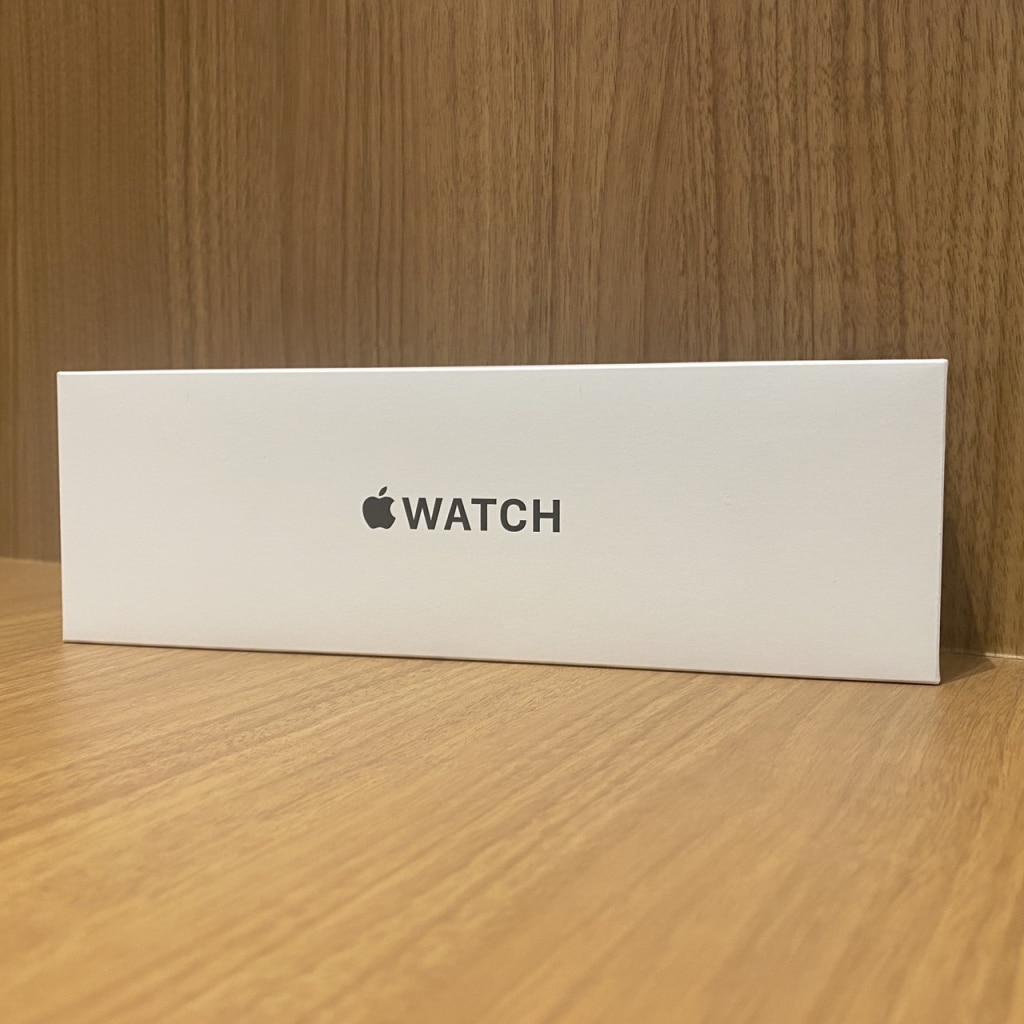 Apple Watch SE2 44mm GPSモデル シルバーアルミニウムケース MRW03J/A