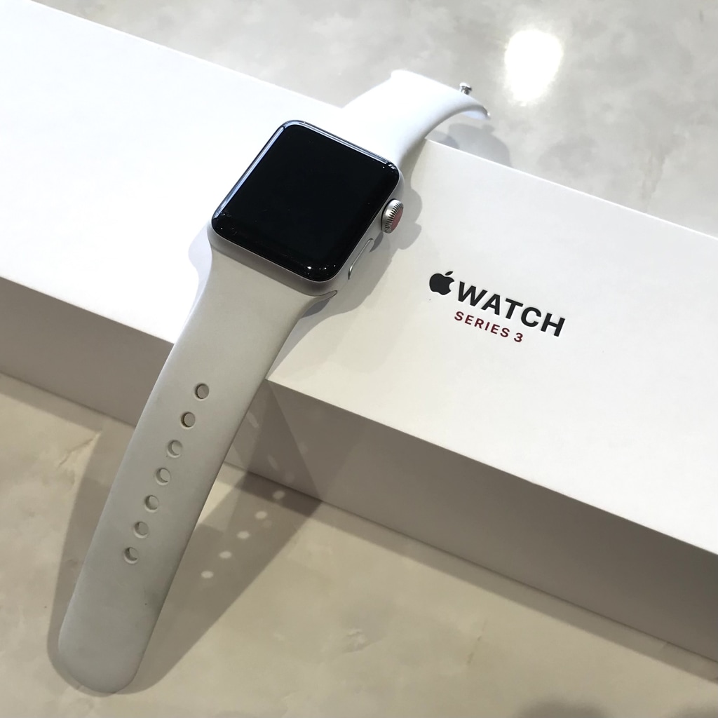 Apple Watch Series 3 GPS+Cellularモデル 38mm MTGN2J/A ホワイトスポーツバンド