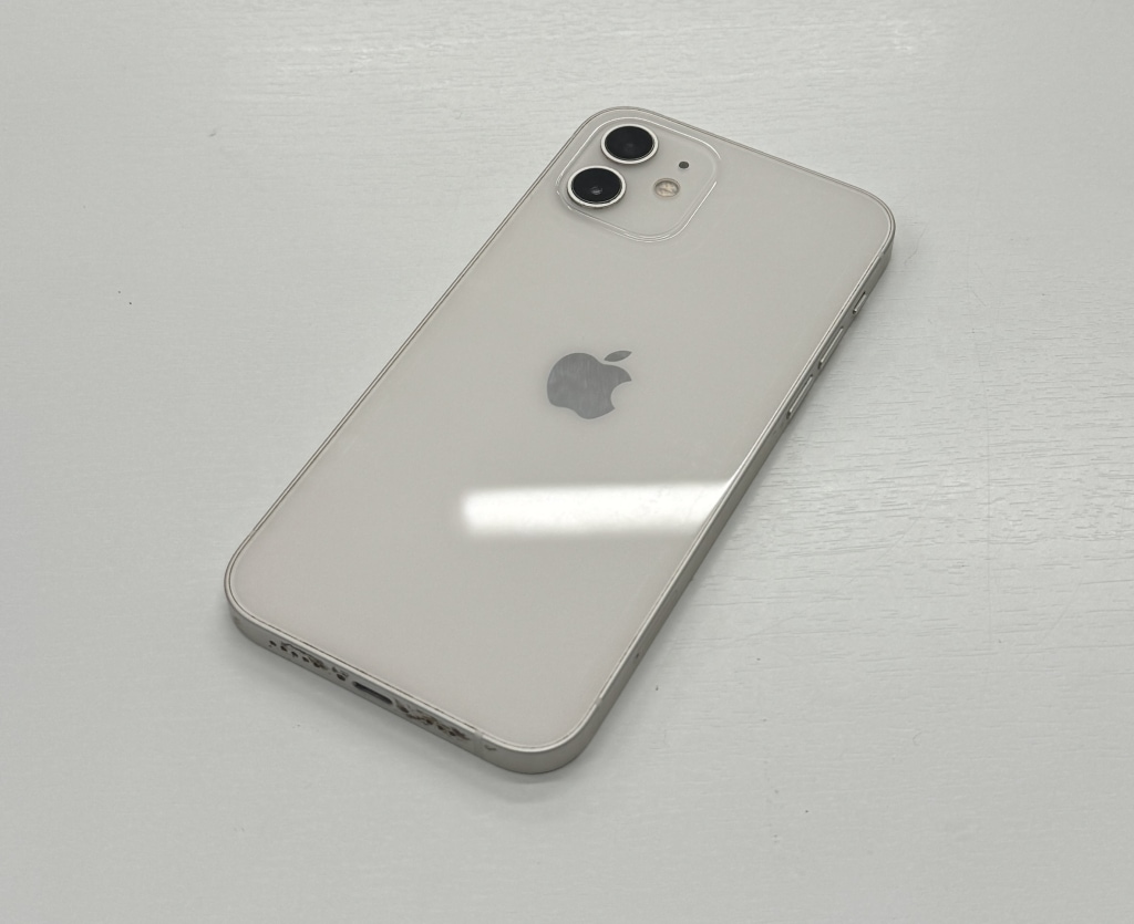 SiMロック解除(docomo) iPhone12 64GB ホワイト MGHP3J/A
