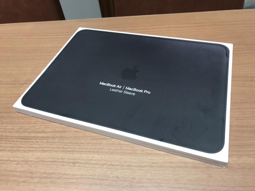 Apple 13インチ MacBook Air/MacBook Pro用レザースリーブ ブラック MTEH2FE/A
