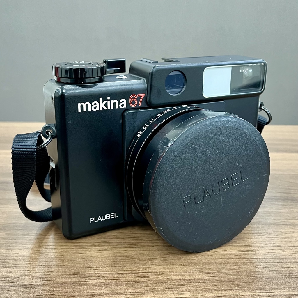 プラウベル フィルムカメラ makina67