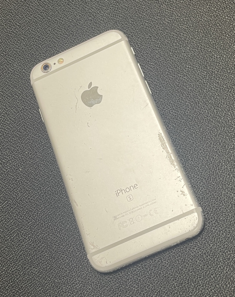 docomo iPhone6s 64GB シルバー MKQP2J/A