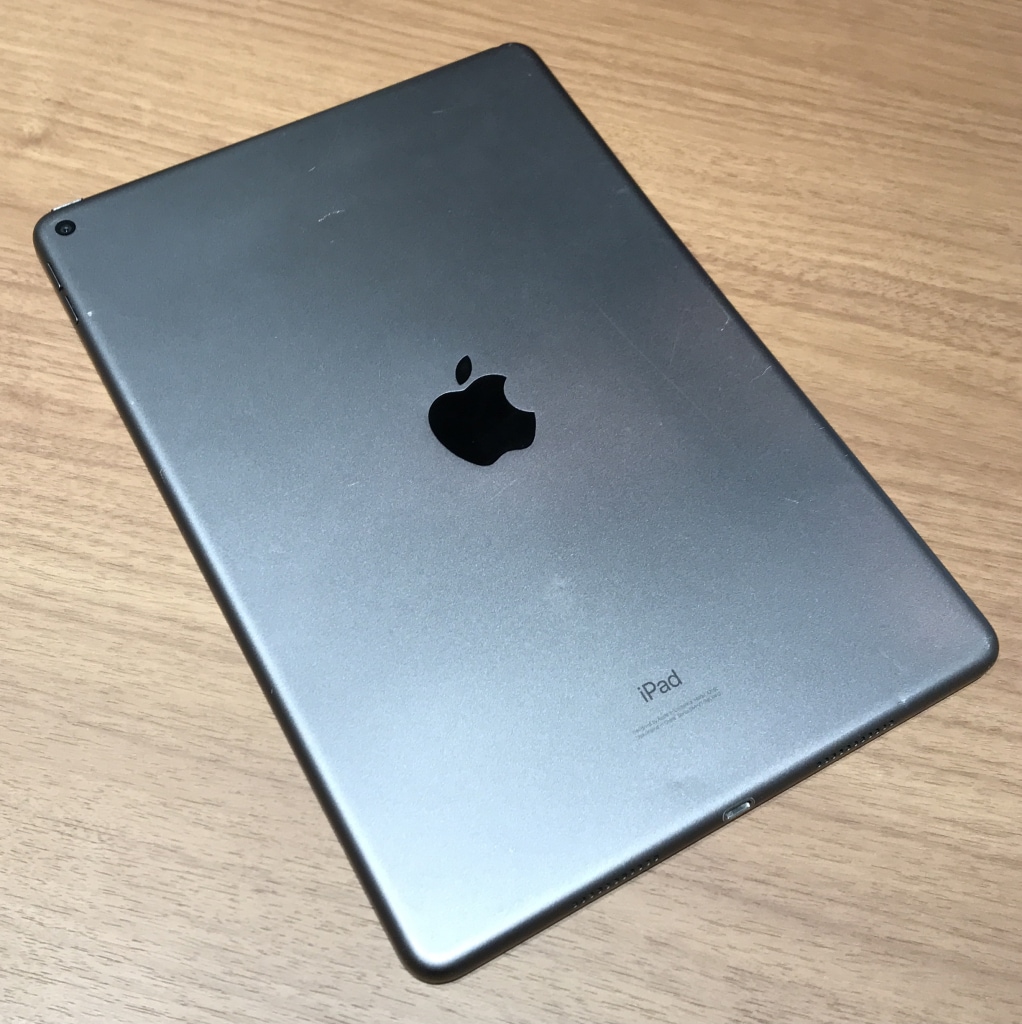 Apple iPadAir Wi-Fi 64GB スペースグレイ MUUJ2J/A