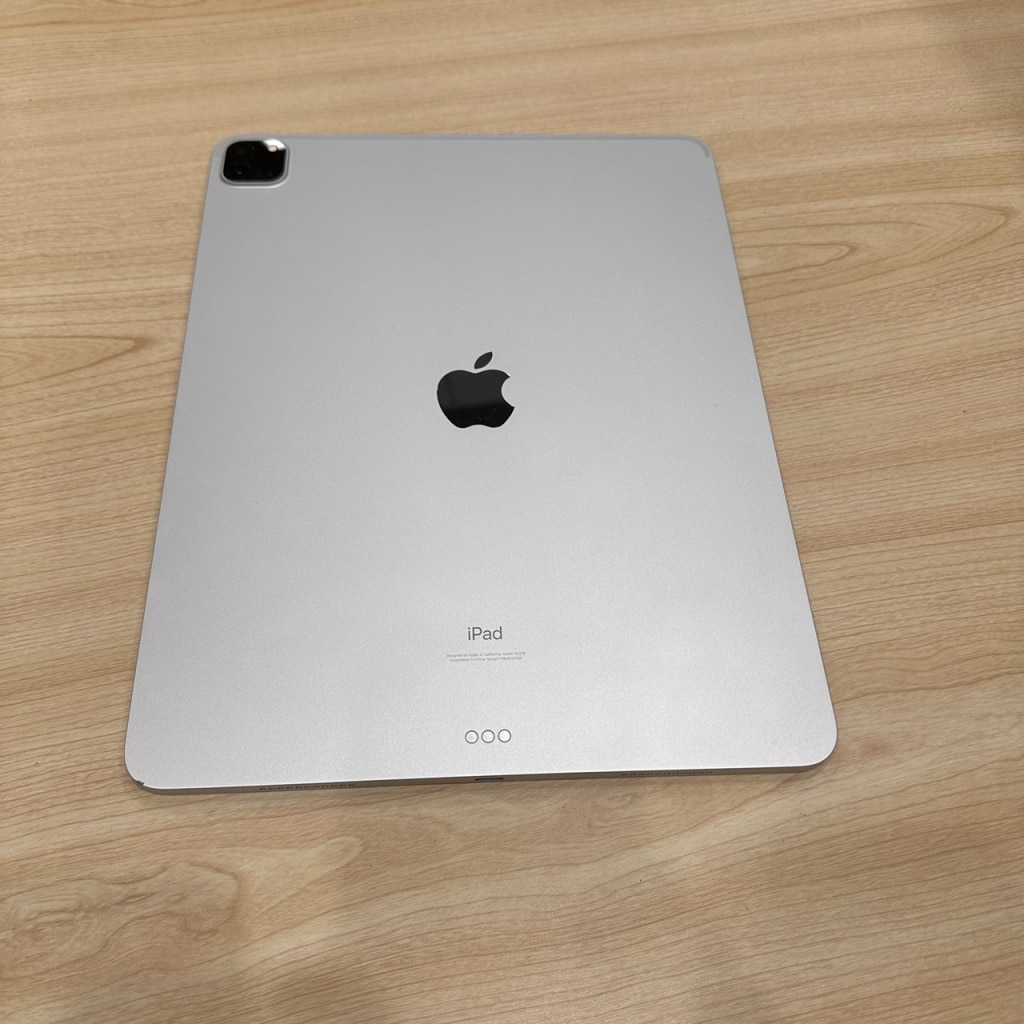 Apple iPad Pro 12.9インチ（第5世代）Wi-Fiモデル 128GB シルバー MHNG3J/A