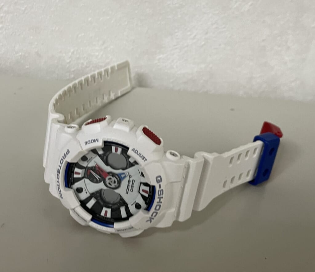 カシオ G-SHOCK GA-120TR トリコロール