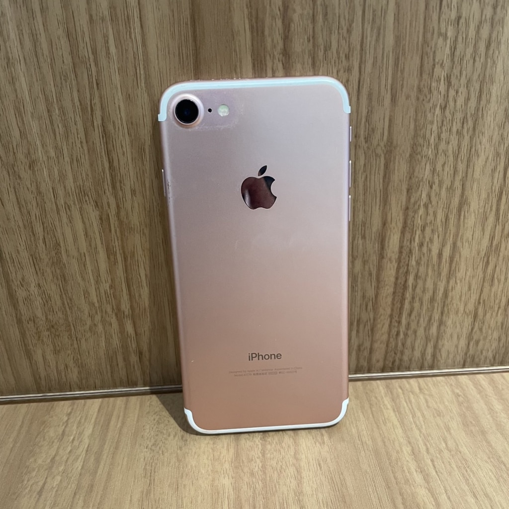 docomo/SIMロック解除済み iPhone7 128GB ローズゴールド MNCN2J/A