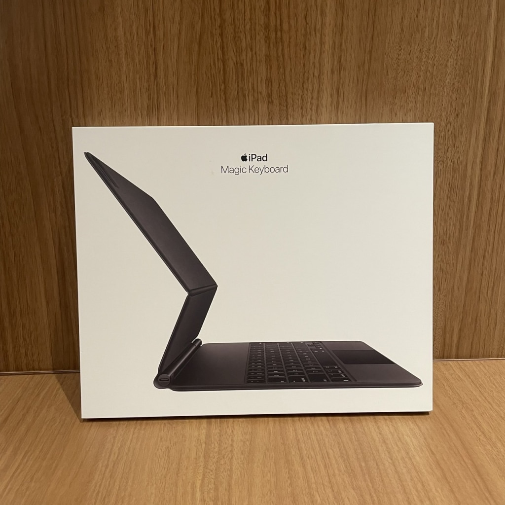 Apple 12.9インチiPad Pro(第4世代)用 Magic Keyboard　MXQU2J/A