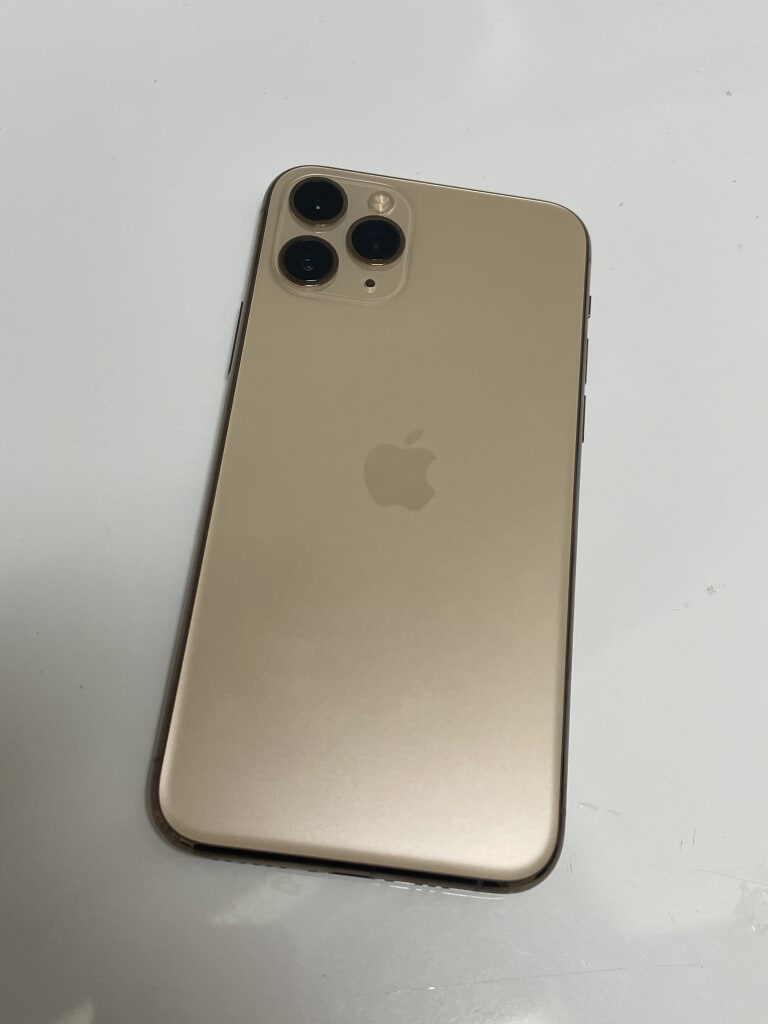 docomo SIMロック解除済み iPhone11 Pro 256GB ゴールド MWC92J/A