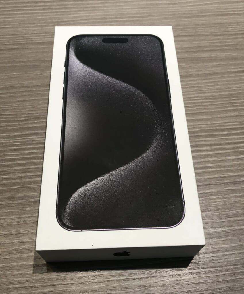 国内版SIMフリー iPhone15ProMax 1TB ブラックチタニウム MU6Y3J/A