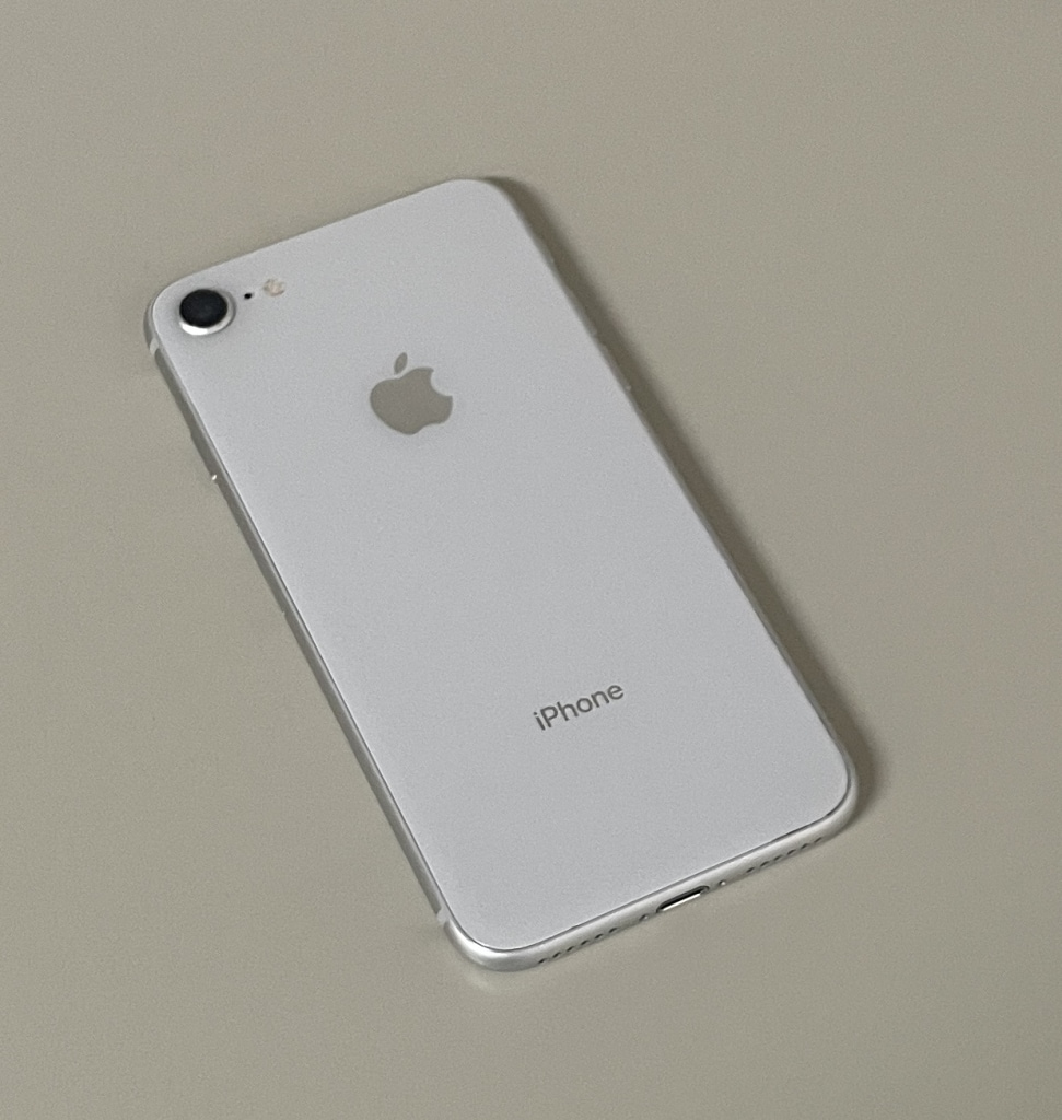 SIMロック解除済み(docomo) iPhone8 64GB シルバー MQ792J/A