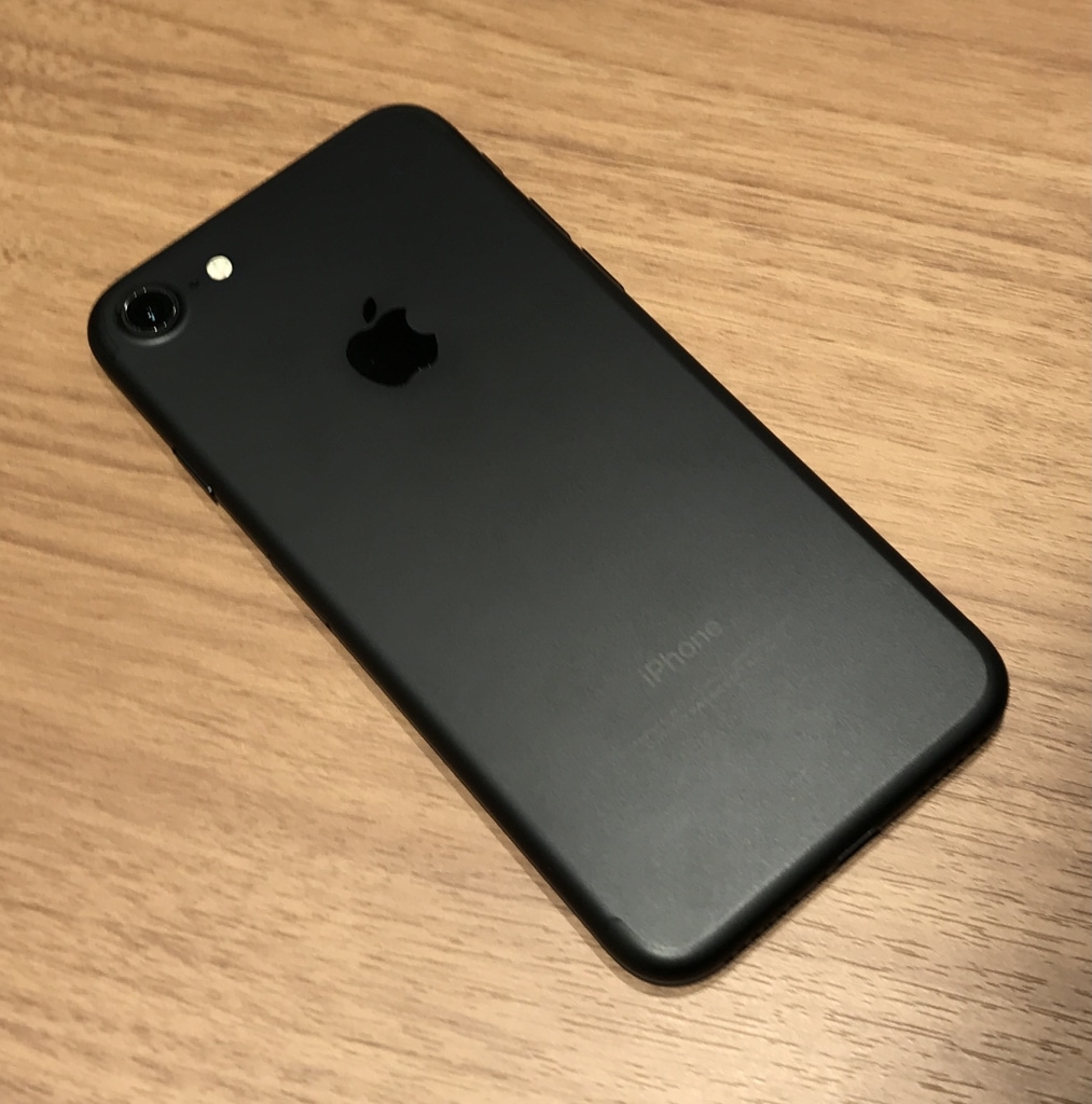 SIMロック解除(docomo) iPhone7 32GB ブラック NNCE2J/A