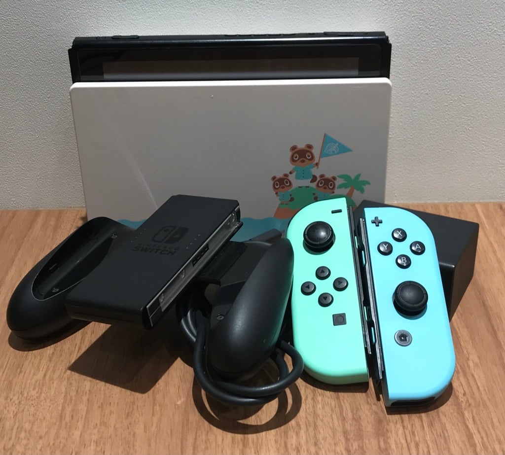 任天堂 Switch HAC-001(-01) あつまれ どうぶつの森 モデル